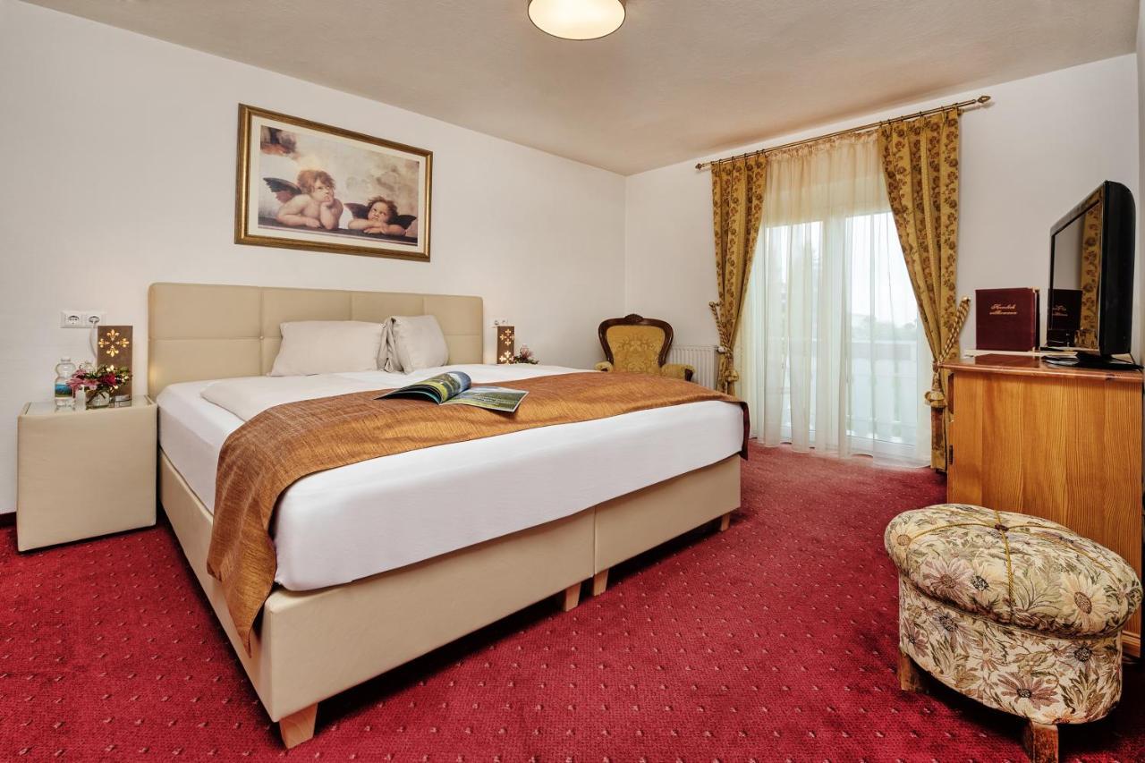 Hotel-Pension Melcher Drobollach am Faakersee Exteriör bild
