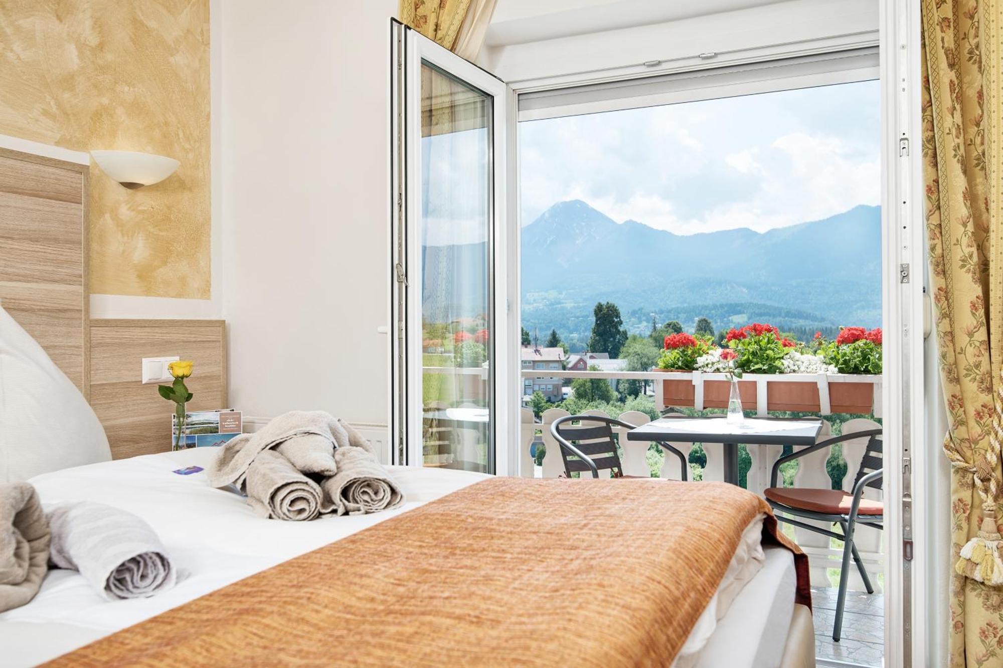 Hotel-Pension Melcher Drobollach am Faakersee Exteriör bild