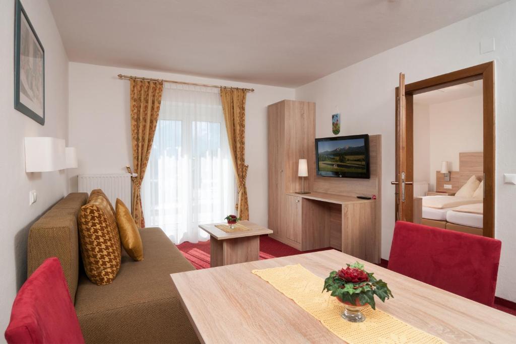 Hotel-Pension Melcher Drobollach am Faakersee Rum bild